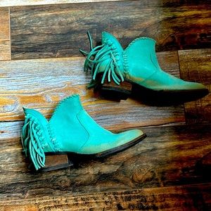 Circle G turquoise cowboy fringe booties